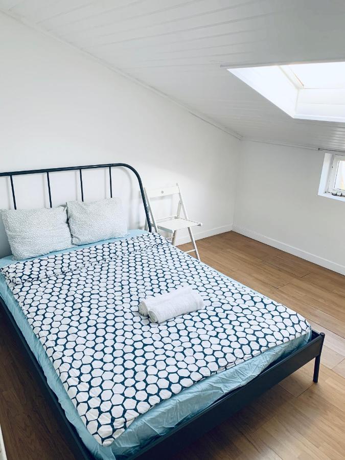 Restelo House Shared Appartment Alges Bagian luar foto