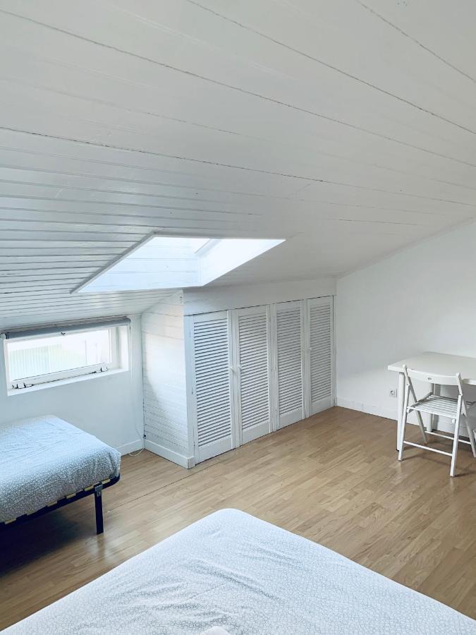 Restelo House Shared Appartment Alges Bagian luar foto
