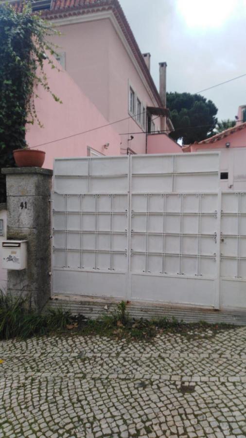 Restelo House Shared Appartment Alges Bagian luar foto