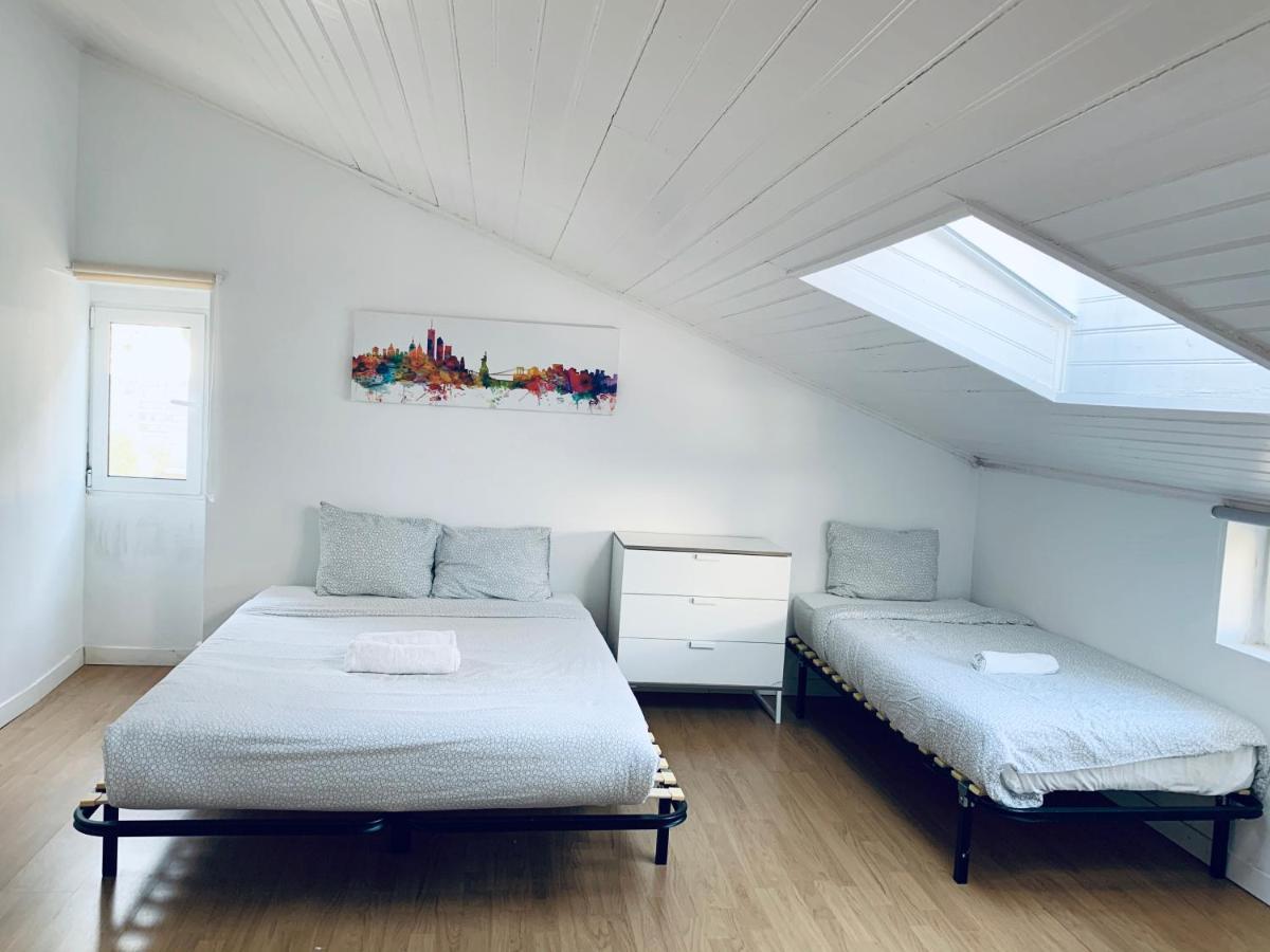 Restelo House Shared Appartment Alges Bagian luar foto