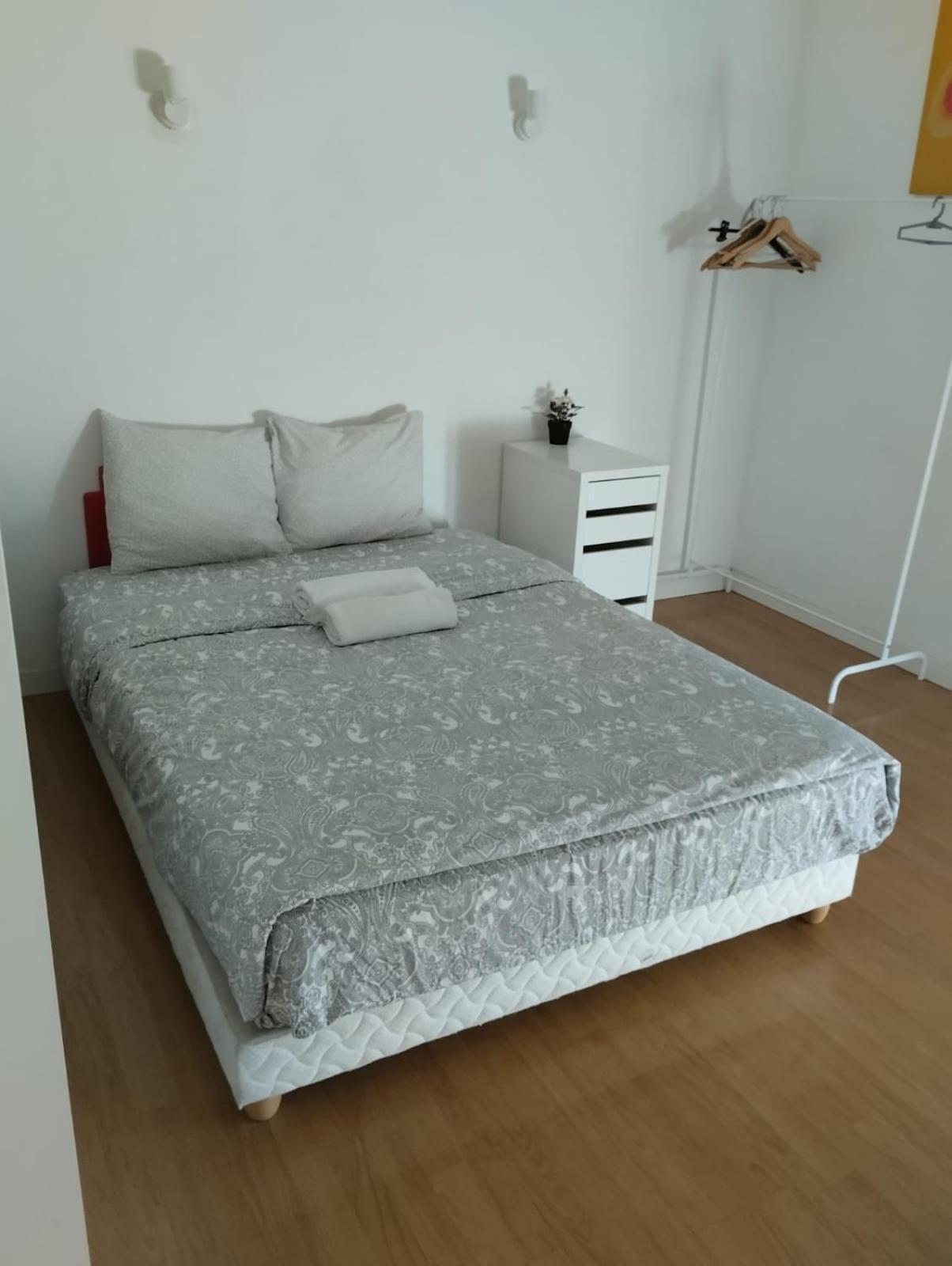 Restelo House Shared Appartment Alges Bagian luar foto